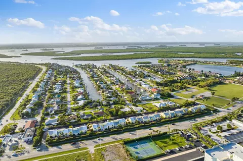 2707 N Highway A1a #G, Fort Pierce, FL 34949