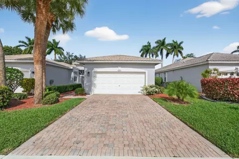 10672 Royal Caribbean Cir, Boynton Beach, FL 33437