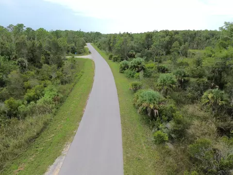 482 Westchester Dr, Lehigh Acres, FL 33972