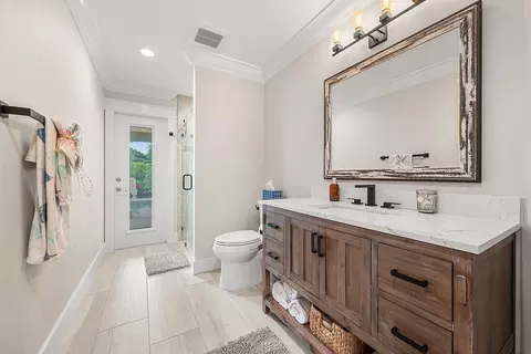 Bath - 906 Dolphin Dr, Jupiter, FL 33458 photo 1 of 6