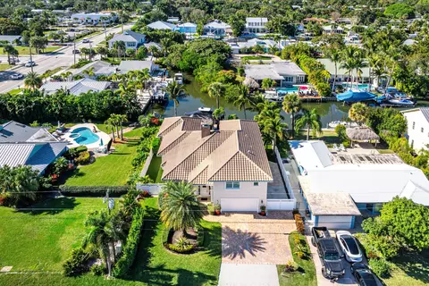 View/Area - 906 Dolphin Dr, Jupiter, FL 33458 photo 6 of 15