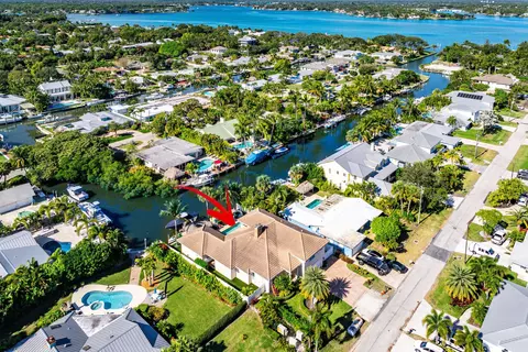View/Area - 906 Dolphin Dr, Jupiter, FL 33458 photo 3 of 15
