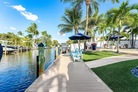 Exterior - 906 Dolphin Dr, Jupiter, FL 33458 photo 12 of 12