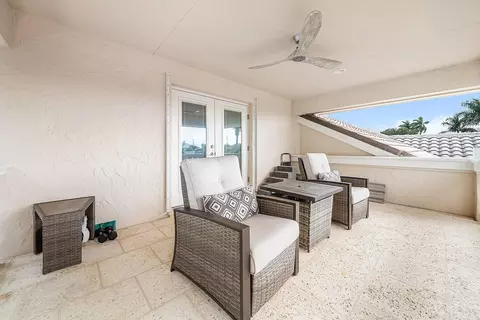 Exterior - 906 Dolphin Dr, Jupiter, FL 33458 photo 2 of 12