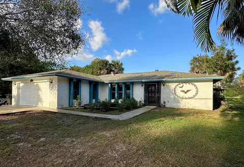 1975 SW Import Dr, Port Saint Lucie, FL 34953