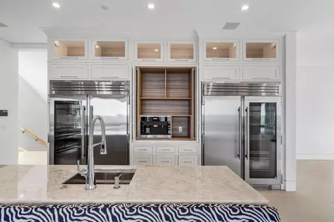 Kitchen - 3016 SE Dune Dr, Stuart, FL 34996 photo 5 of 6