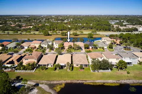 1231 SE Kirk St, Stuart, FL 34997 photo 3
