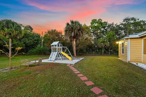 Exterior - 17375 Thunder Rd, Jupiter, FL 33478 photo 18 of 23