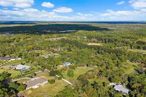 View/Area - 17375 Thunder Rd, Jupiter, FL 33478 photo 4 of 5