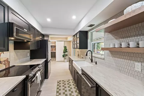 Kitchen - 17375 Thunder Rd, Jupiter, FL 33478 photo 1 of 2