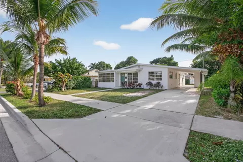 1421 14th Ave, FL 33460
