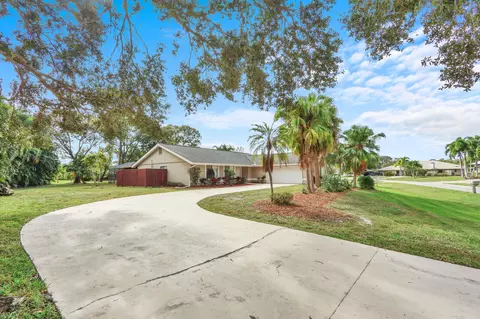 3060 SE Darien Rd, Port Saint Lucie, FL 34952