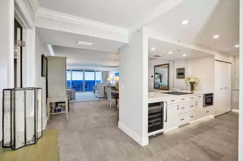 400 Beach Rd #703, Tequesta, FL 33469 photo 4