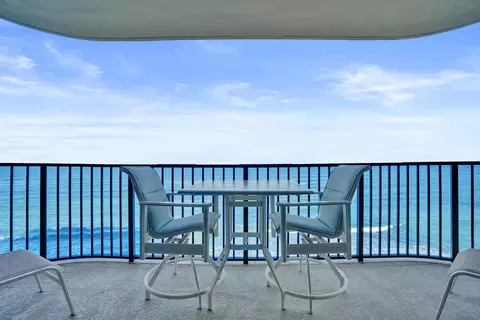 400 Beach Rd #703, Tequesta, FL 33469 photo 2