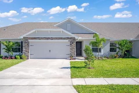 8625 Giovanni Ave, Fort Pierce, FL 34951