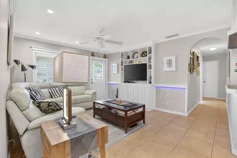 1206 Mohican Blvd, Jupiter, FL 33458 photo 6