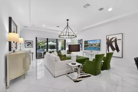 5630 Delacroix Ter, Palm Beach Gardens, FL 33418