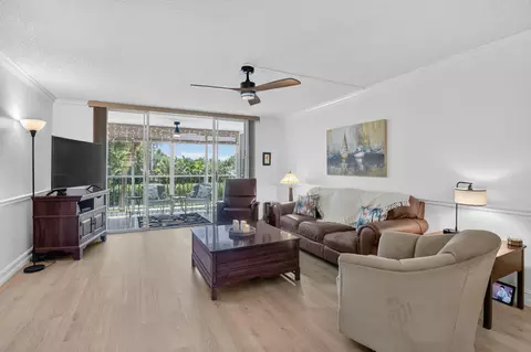 2809 Florida Blvd #208, Delray Beach, FL 33483
