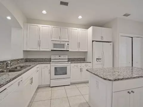 1645 Baseline Ln, Vero Beach, FL 32967