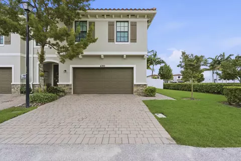 4300 Bradbury Ct, Riviera Beach, FL 33410