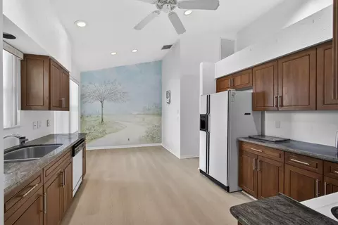 Kitchen - 6375 Three Lakes Ln, Boynton Beach, FL 33437 photo 2 of 3