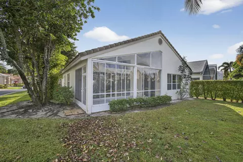Exterior - 6375 Three Lakes Ln, Boynton Beach, FL 33437 photo 6 of 7