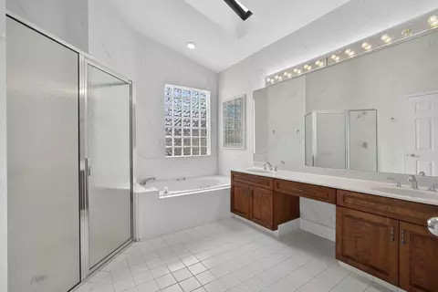 Bath - 6375 Three Lakes Ln, Boynton Beach, FL 33437 photo 1 of 2