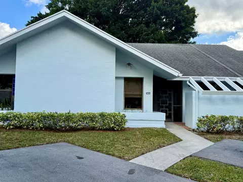 10926 Hidden Lake Pl, Boca Raton, FL 33498