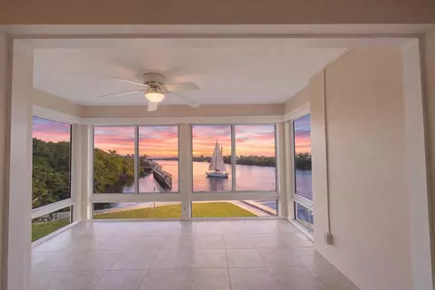 1 Colonial Club Dr #304, Boynton Beach, FL 33435