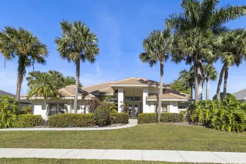 2054 Henley Pl, Wellington, FL 33414