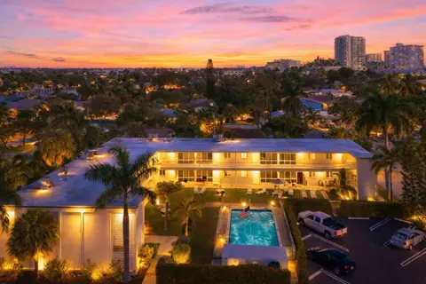 3205 SE 7th St #206, Pompano Beach, FL 33062