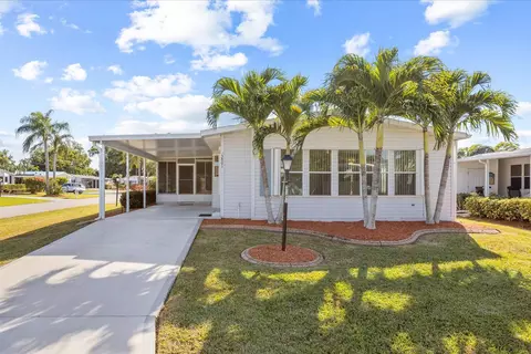 3801 Honeysuckle Ct, Port Saint Lucie, FL 34952