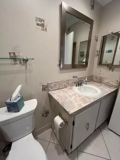 78 Normandy B, Delray Beach, FL 33484 photo 20