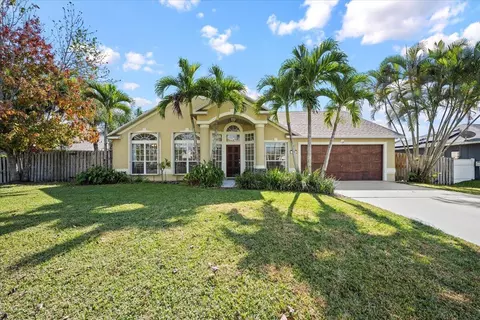 184 SW Hide Pl, Port Saint Lucie, FL 34953