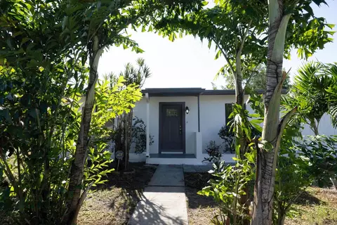 924 NW 11th Ct, Fort Lauderdale, FL 33311