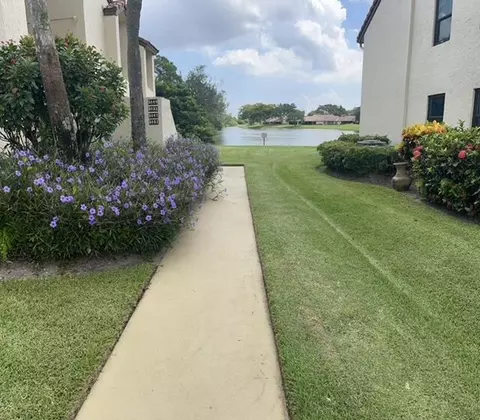 5851 Parkwalk Dr, Boynton Beach, FL 33472