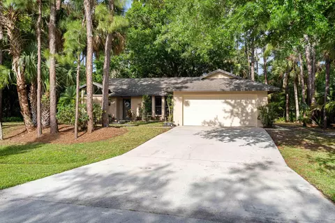 747 SW Alton Cir, Port Saint Lucie, FL 34953