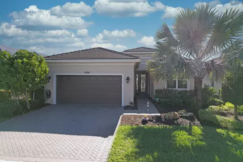 8881 SW Breve Way, Port Saint Lucie, FL 34987