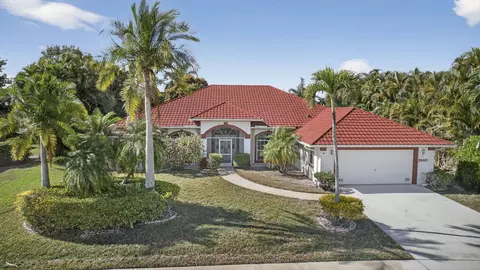 1940 S Club Dr, Wellington, FL 33414