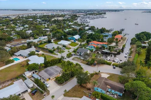 771 NW Sunset Dr, Stuart, FL 34994 photo 7