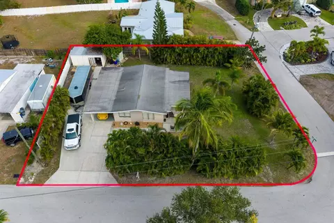 771 NW Sunset Dr, Stuart, FL 34994 photo 4
