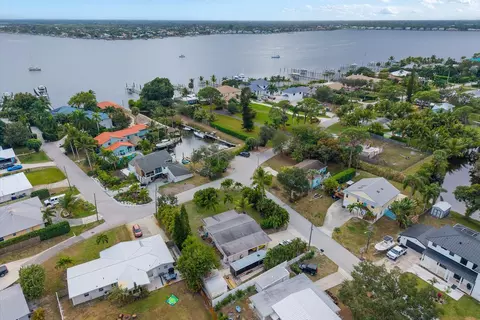 771 NW Sunset Dr, Stuart, FL 34994 photo 11