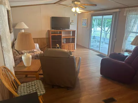 152 NE 15th Ter, Stuart, FL 34994 photo 9