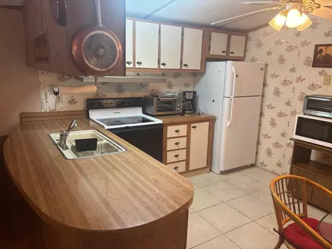 152 NE 15th Ter, Stuart, FL 34994 photo 8