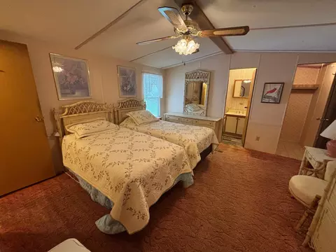 152 NE 15th Ter, Stuart, FL 34994 photo 12