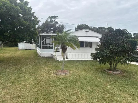 152 NE 15th Ter, Stuart, FL 34994 photo 2