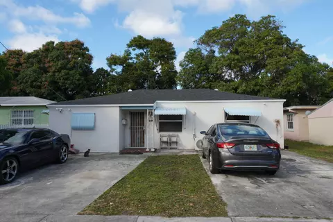 625 NE 130th St, North Miami, FL 33161