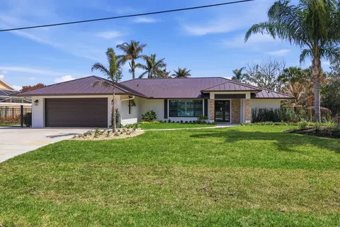 1489 SW Pine Tree Ln, Palm City, FL 34990