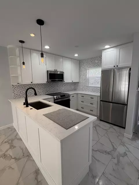 12007 Poinciana Blvd #108, Royal Palm Beach, FL 33411