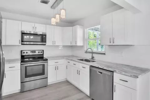 5431 SE Grafton Ave, Stuart, FL 34997 photo 5